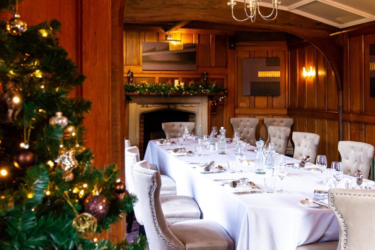Langshott Manor - Luxury Hotel Gatwick Horley Extérieur photo