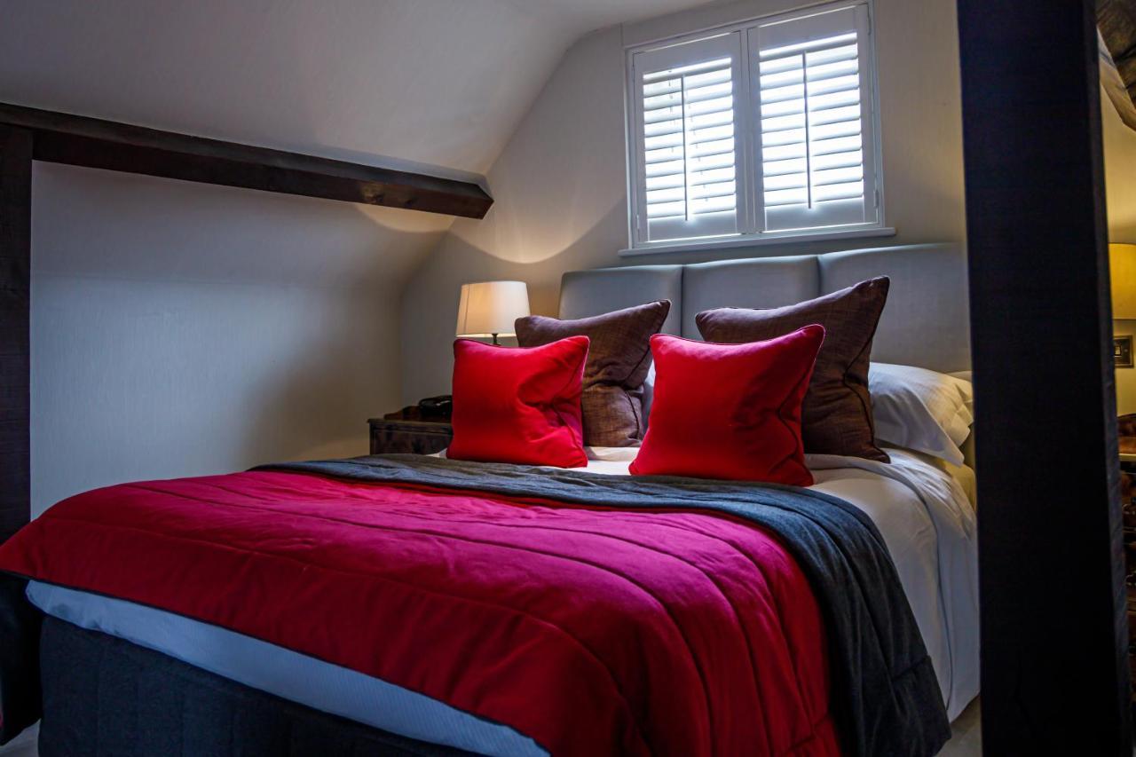 Langshott Manor - Luxury Hotel Gatwick Horley Extérieur photo