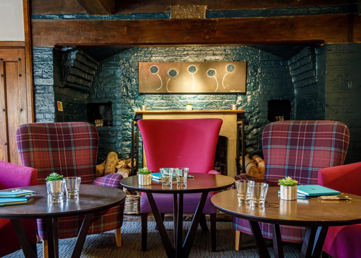 Langshott Manor - Luxury Hotel Gatwick Horley Extérieur photo