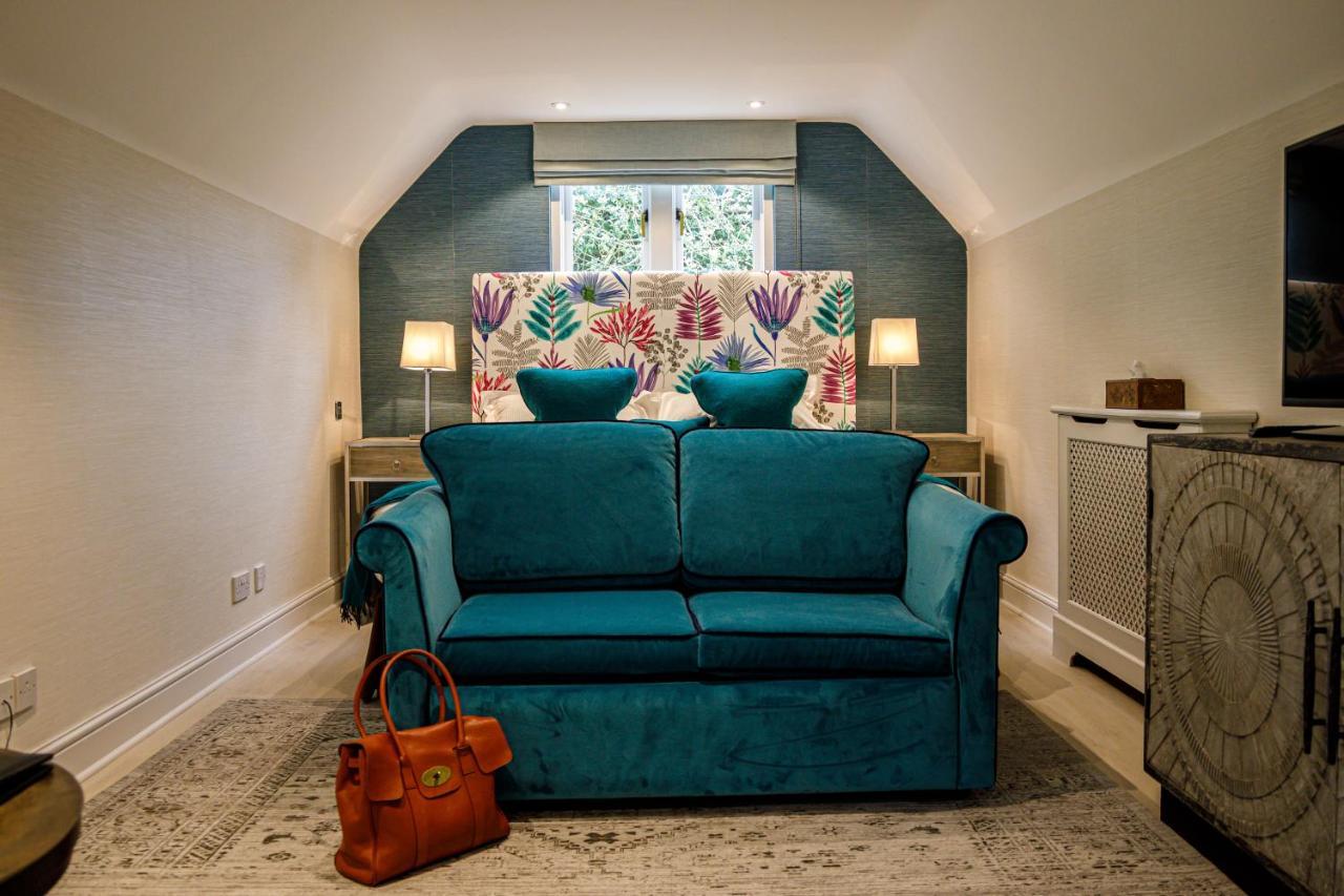 Langshott Manor - Luxury Hotel Gatwick Horley Extérieur photo