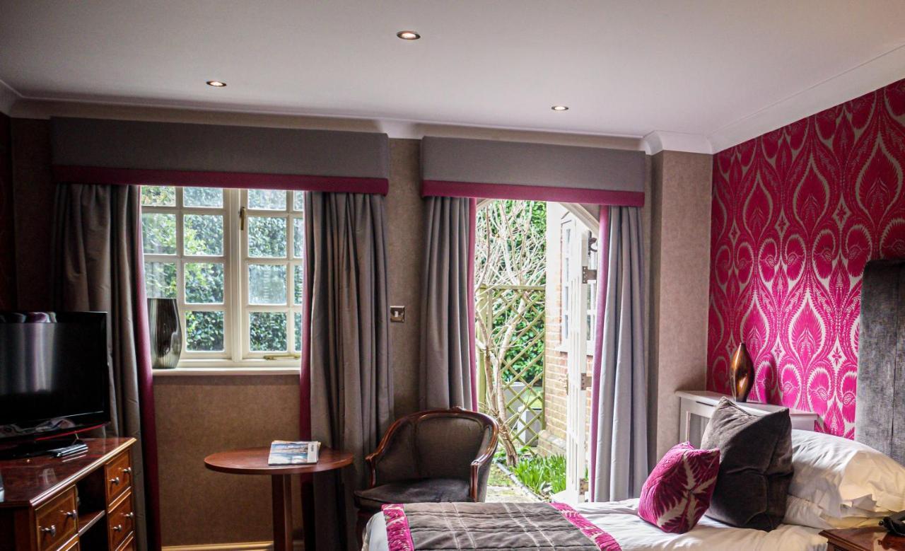 Langshott Manor - Luxury Hotel Gatwick Horley Extérieur photo