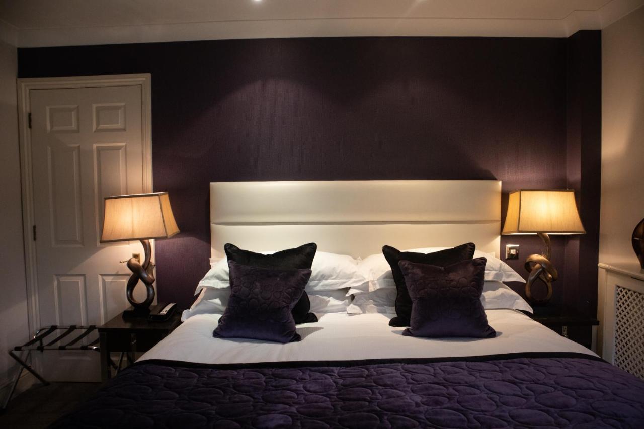Langshott Manor - Luxury Hotel Gatwick Horley Extérieur photo
