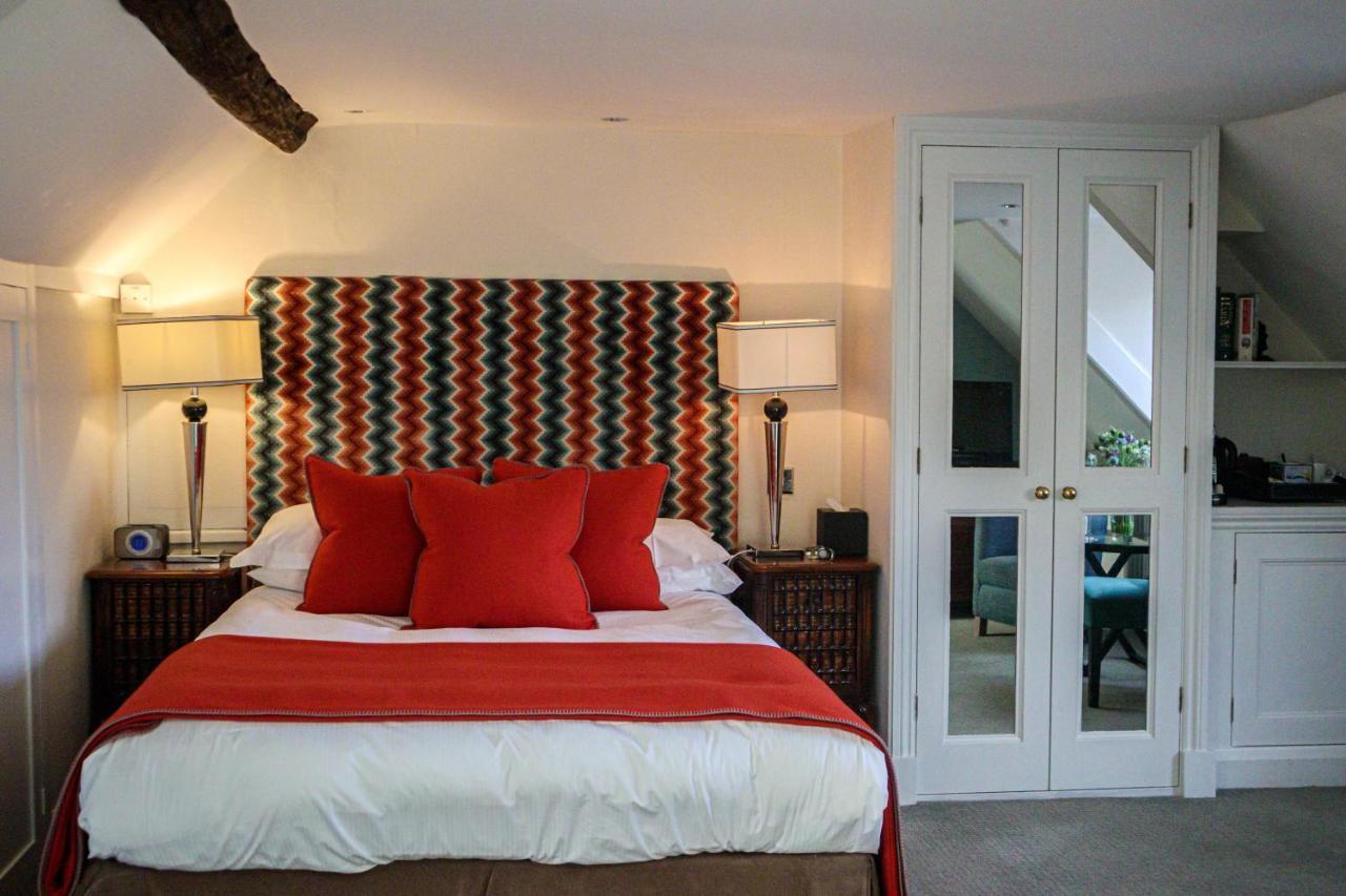 Langshott Manor - Luxury Hotel Gatwick Horley Extérieur photo